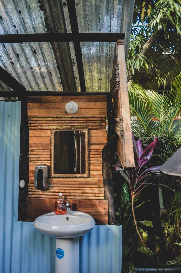Lost Boyz Hostel Playa Santa Teresa  Exterior photo